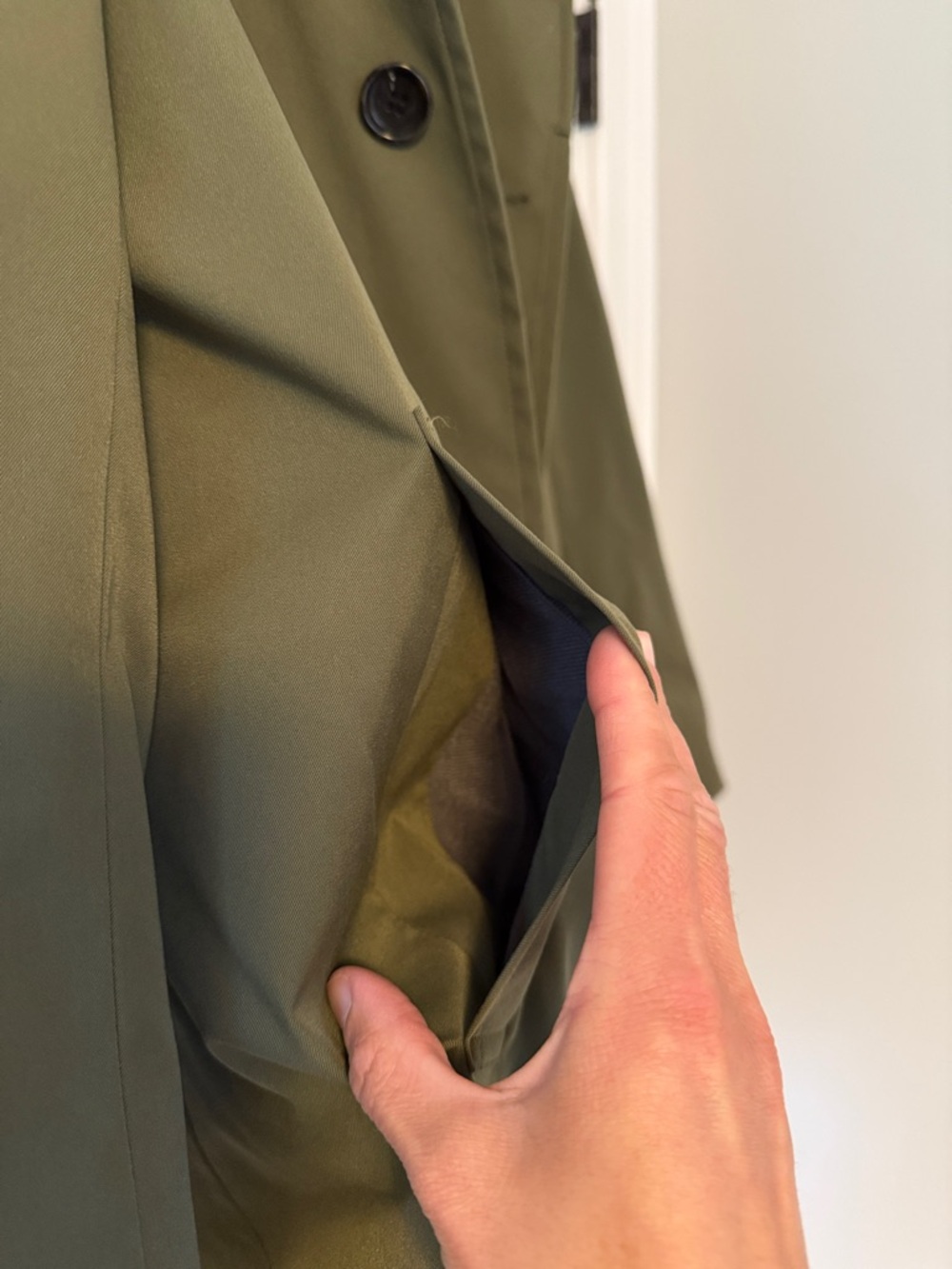 Tag on- Barney’s Olive Green Quilted Hooded Coat - Picture 4 of 16